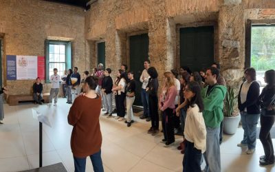 Turma de Multimeios visita Museu Janete Costa de Arte Popular